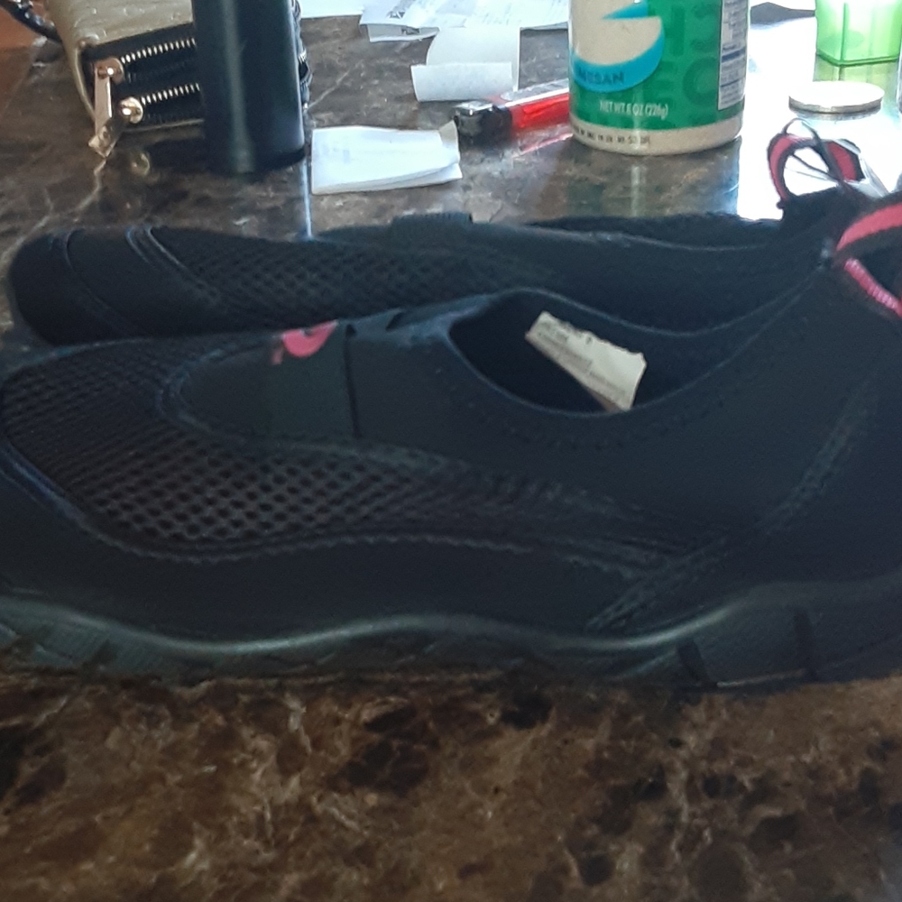 Womens swimming shoes